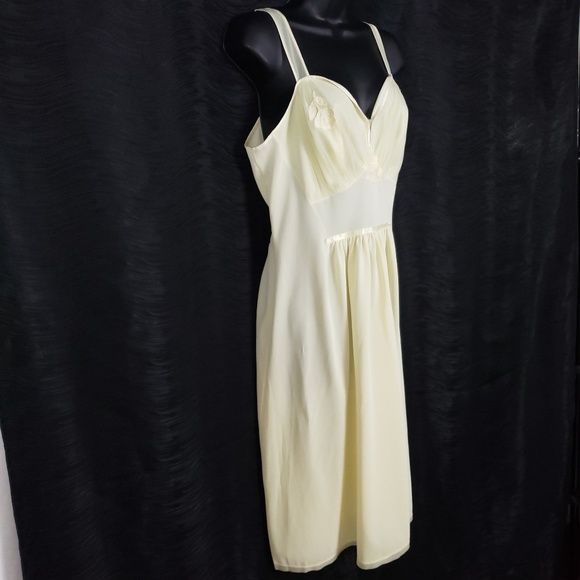 Vintage Other - Artemis Nightgown Slip Women's 34 Yellow Nightie